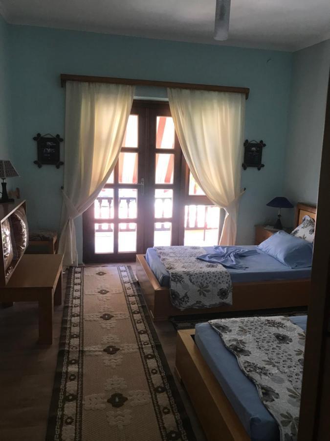 Guest House Lini المظهر الخارجي الصورة